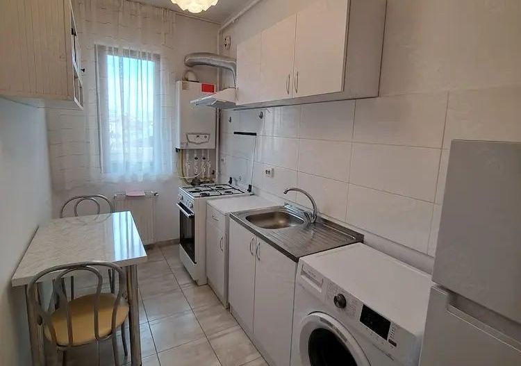 De Inchiriat  Garsoniera Confort Urban - Poză 3