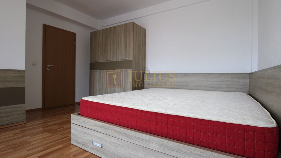 Decomandat, centrala proprie, parcare inclusa. - Poză 6
