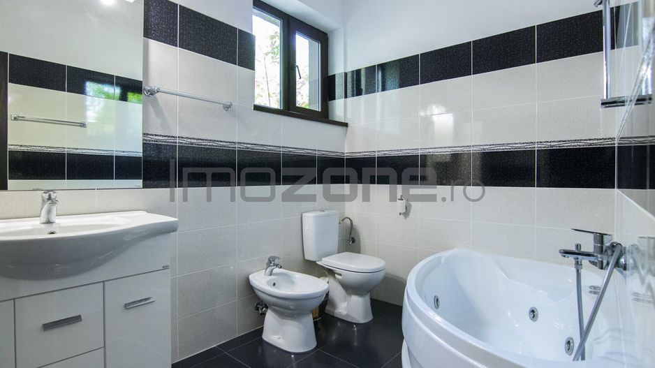 Casă / Vilă, 5 camere, teren 690 Mp., Prelungirea Ghencea - Maracineni - Poză 42