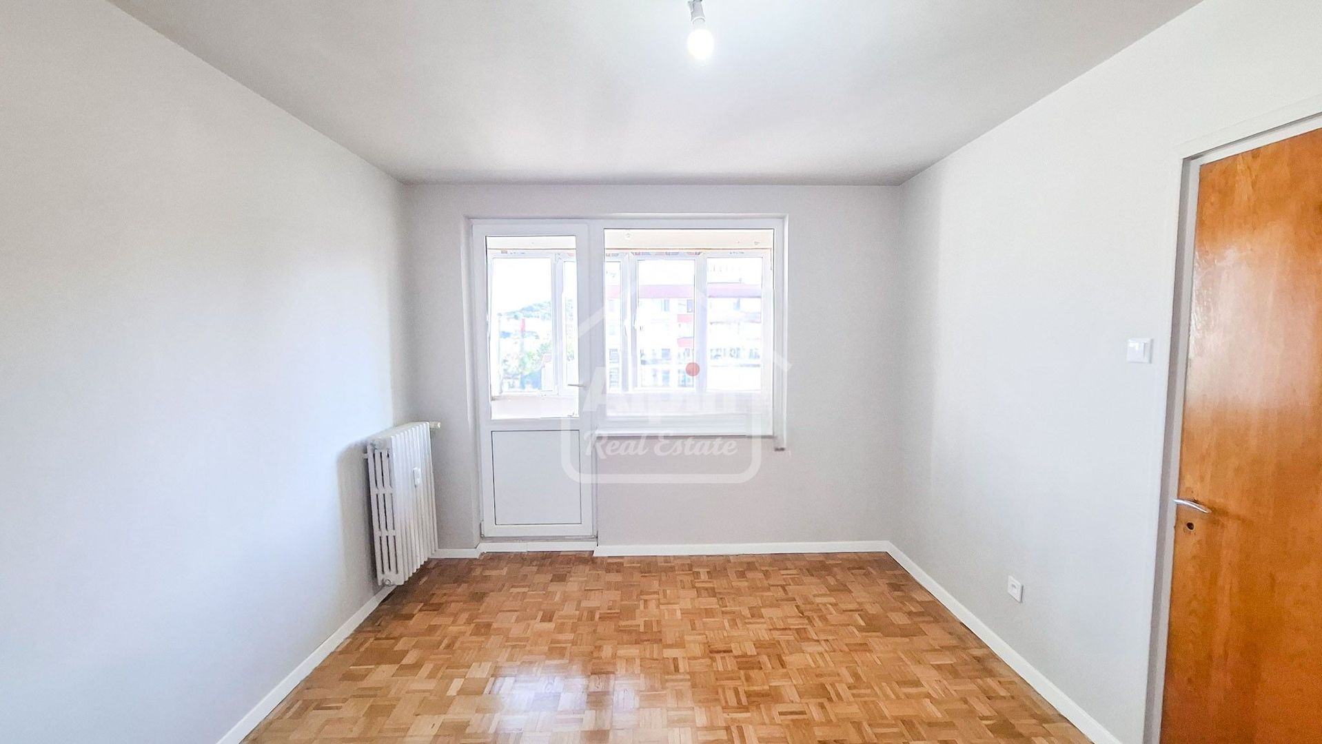 Apartament 2 Camere Priveliste I Centrul Civic - Poză 7