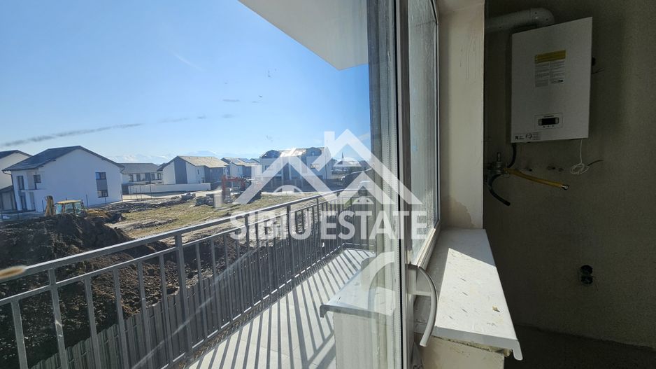 Apartament 3 camere, 2 bai, etaj 1 Selimbar - Poză 8