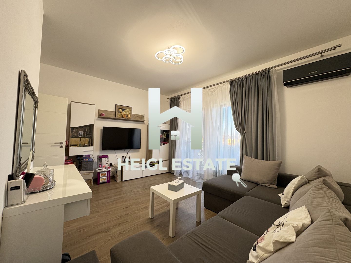 Apartament cu 2 camere decomandat in Giroc cu comision 0% - Poză 1