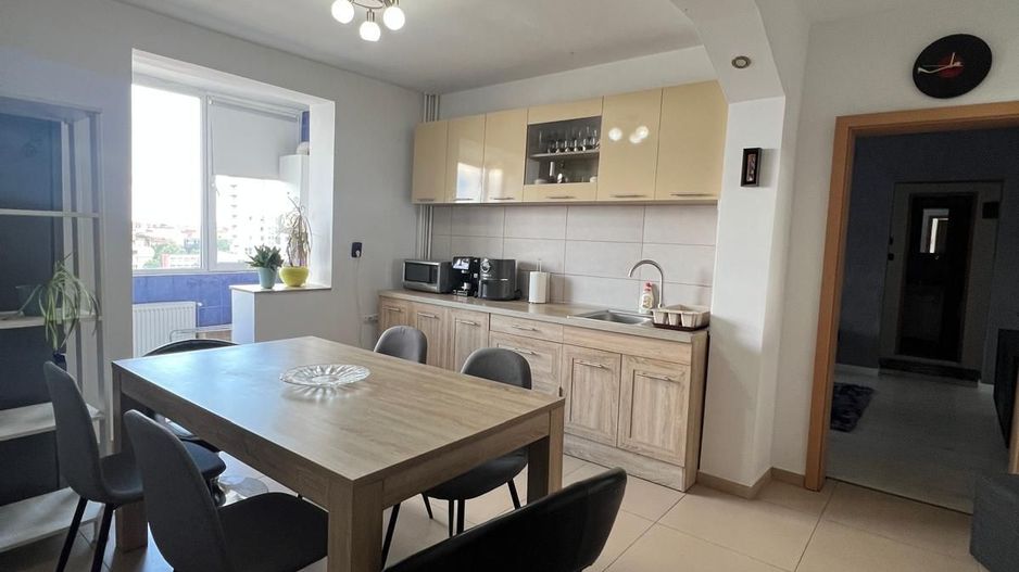 Apartament  3 camere Circumvalatiunii - Poză 1