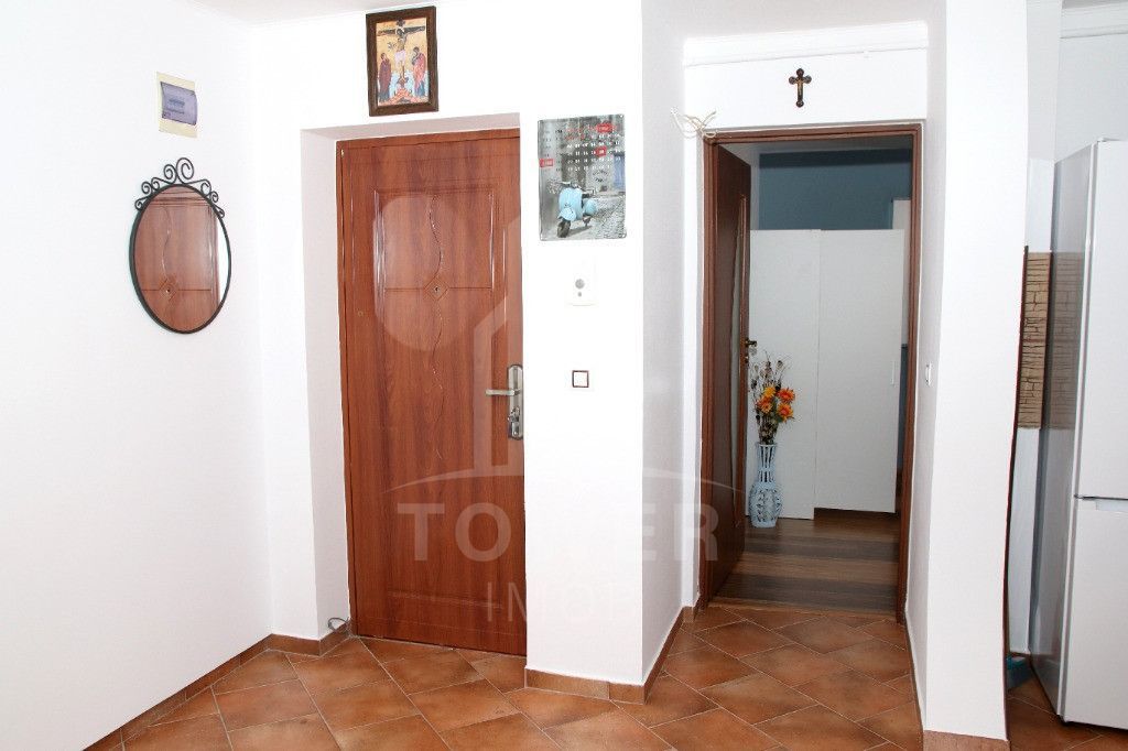 Apartament 3 camere de inchiriat | Zona Cirescia - Poză 2
