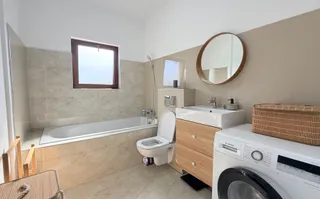casa cocheta cu 4 camere, P+1E+M, complet mobilata si utilata - Poză 15