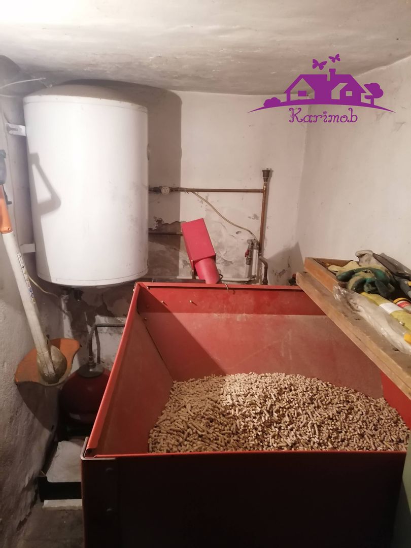 Casa si curte zona centrala - Poză 18