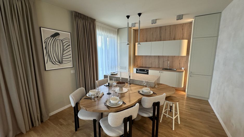 Apartament 3 camere - Poză 1