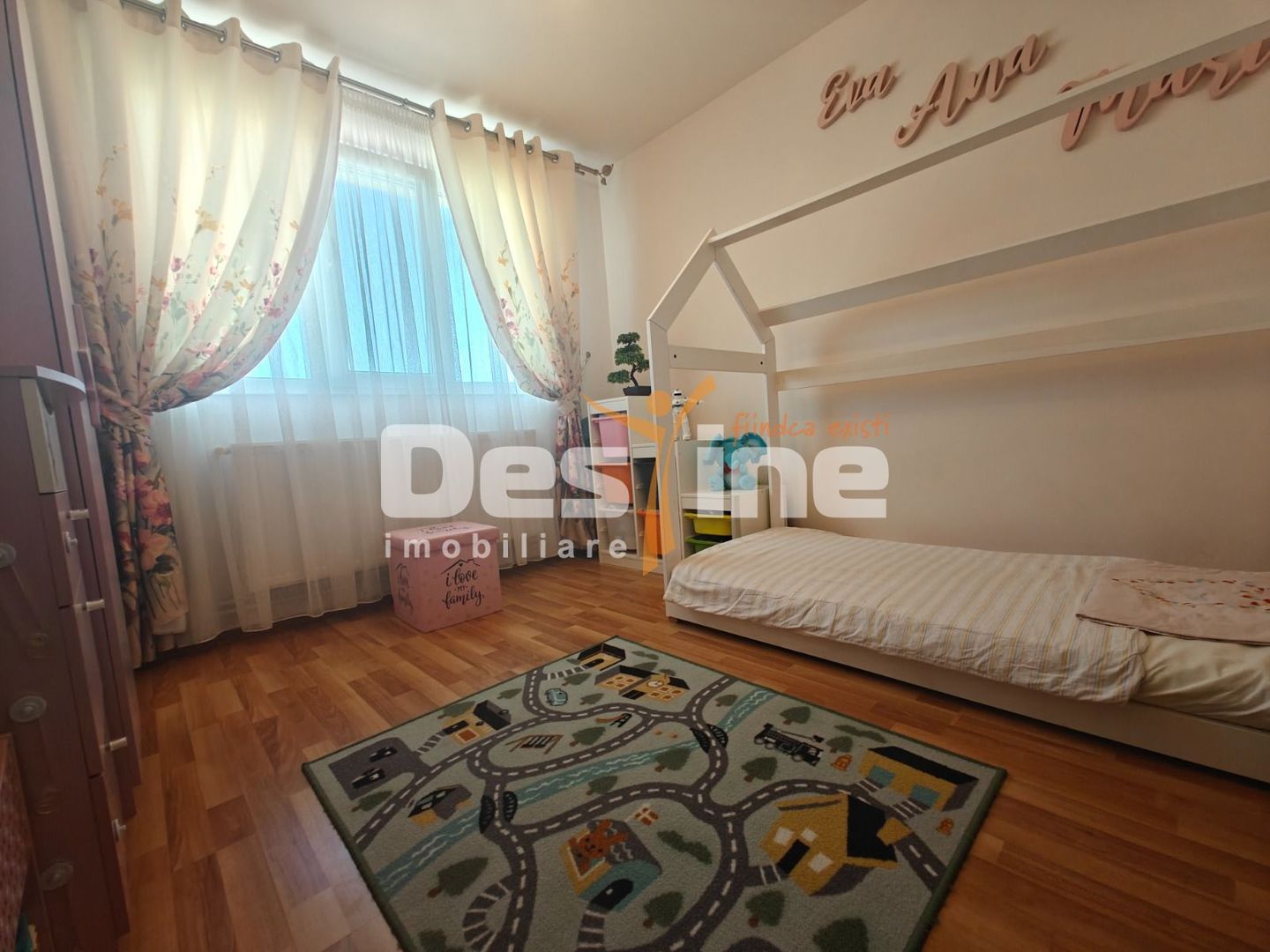 Apartament Superb  3 camere PLopeni 52.86 mp! - Poză 15