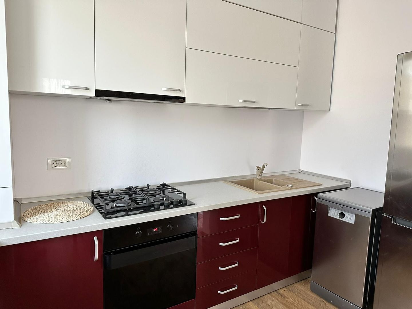 Apartament la prima inchiriere cu loc de parcare - Poză 5