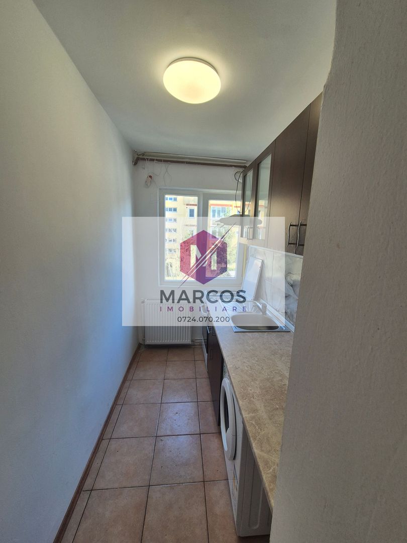 Închiriez apartament 1 camera et.1 Micro 1 - Poză 9