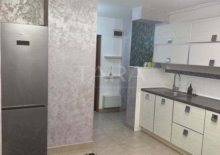 Apartament cu 3 camere, semicentral, zona B-dul 21 Decembrie 1989. - Poză 4