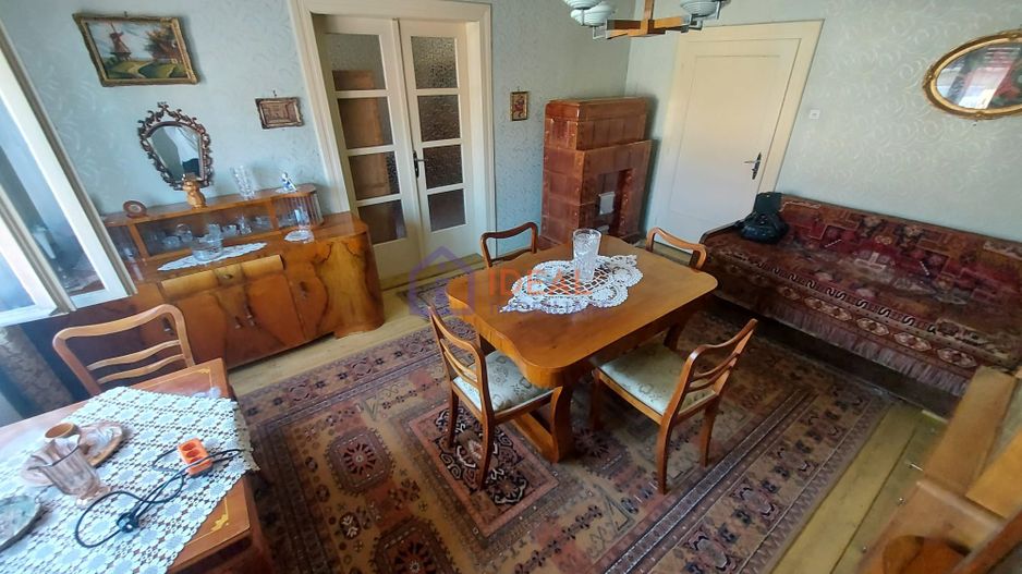 Casa cu 3 camere, zona Trei Stejari - Poză 1