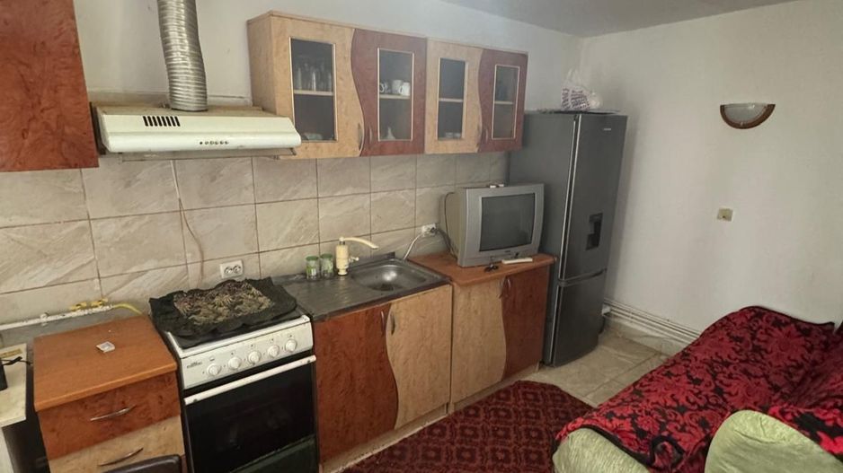 Casă cu garaj – str. Mărășești - Poză 9