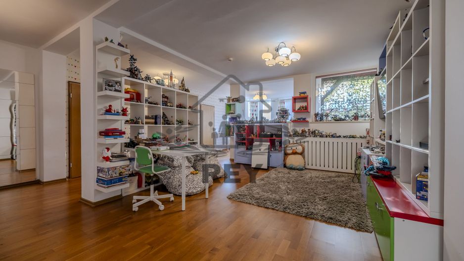 De Vânzare Vila Superba la liziera parcului Sub Arini - Poză 6