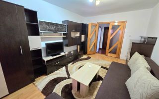 Apartament cu 2 Camere, Bloc cu Lift, Loc de Parcare, Zona Cetate - Poză 2
