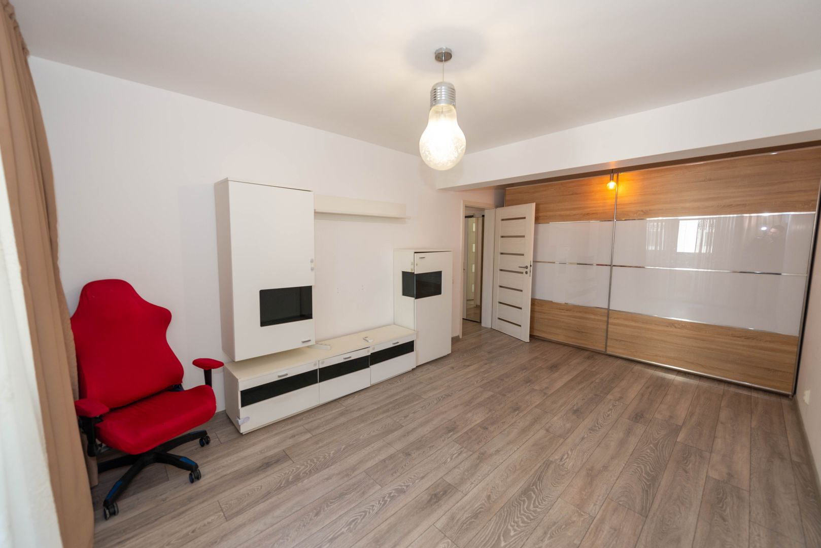 Apartament cu 2 camere de vanzare Metropolitan Residence Brauner - Poză 11
