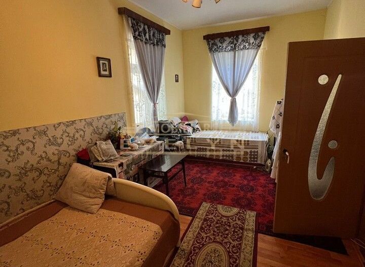 De Vanzare Casa Cu 3 Camere 100 Mp+Teren, Zona Centrala, Pret 75000 Euro!!! - Poză 1