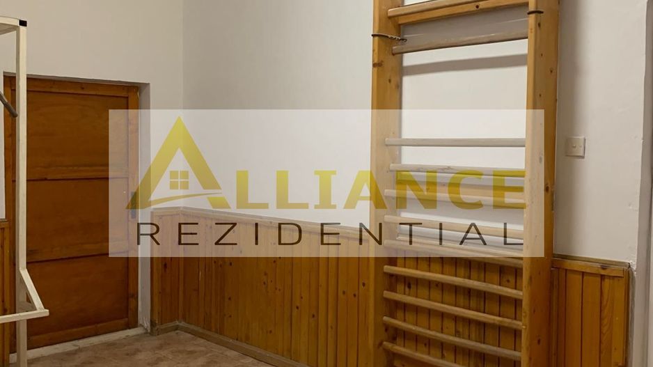 Catelu-Casa S+P+1+M - 14 Camere-1550 Teren - Poză 27