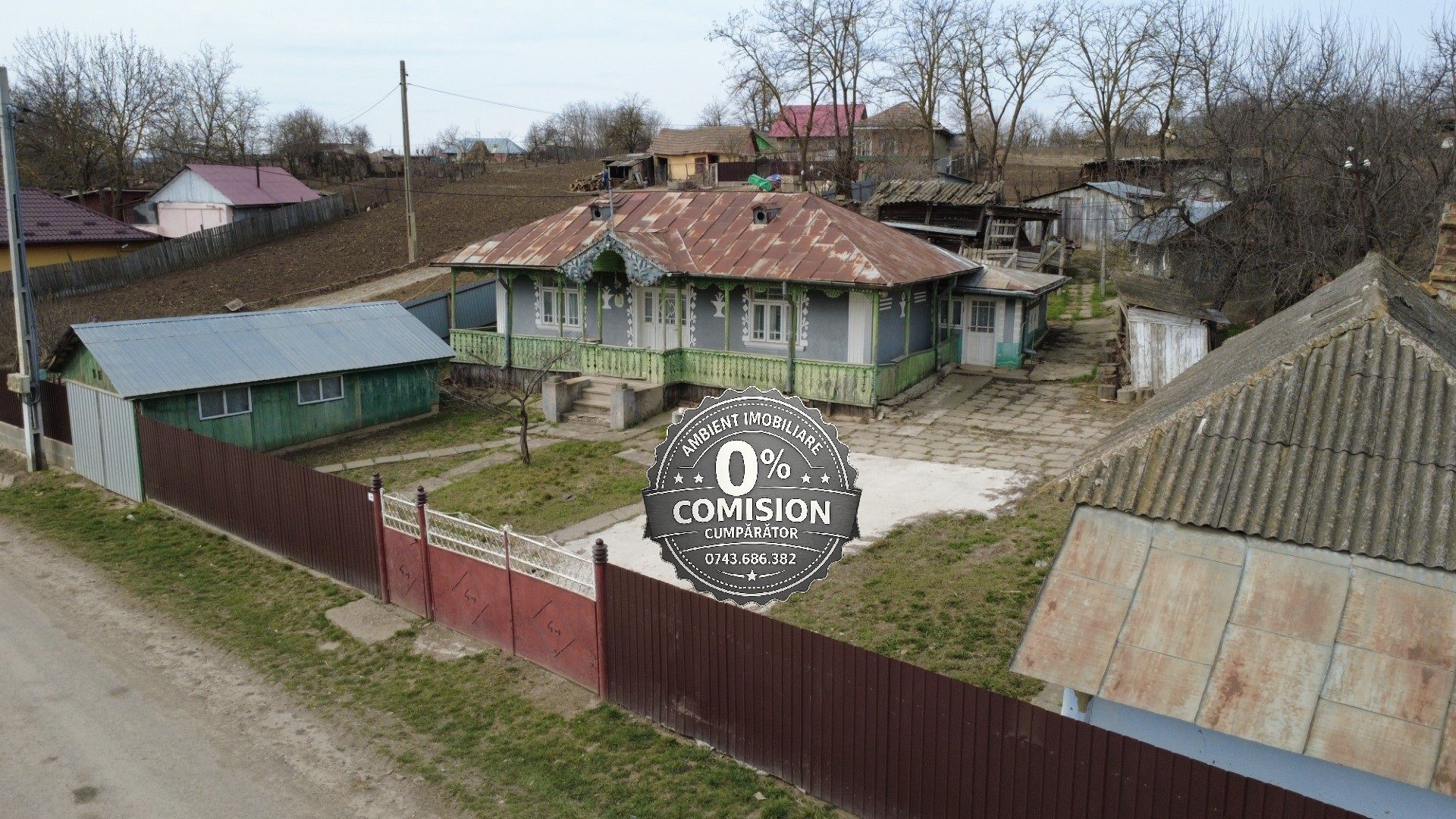 Gospodărie tradițională în localitatea SECUIA, la 10 km de Vaslui; - Poză 3