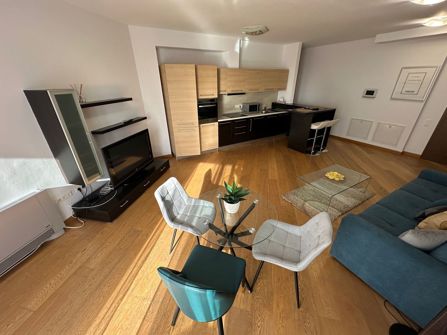 Apartament 2 camere loc de parcare în subteran - Poză 3