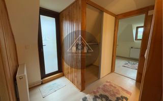 Casă nou construită în Centrul vechi Medias - Poză 11