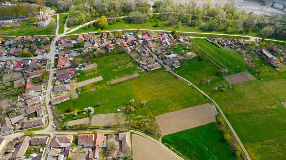 Teren extravilan 2571mp în localitatea Pecica - Poză 3