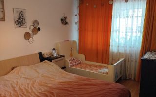 Apartament cu 2 camere, parcare cu CF, zona Sub Cetate, Florești. - Poză 2