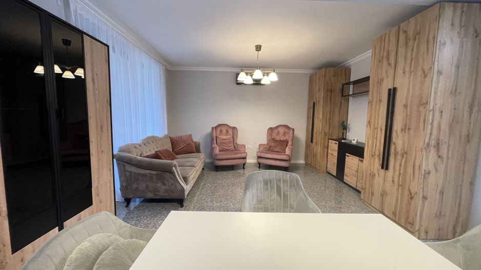 Casa de vanzare - DUMBRAVITA - Poză 1