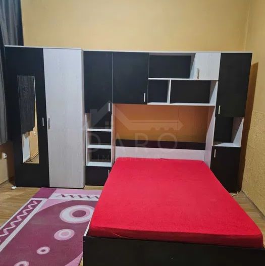Dau în chirie apartament cu o cameră zona cetății(central) - Poză 1