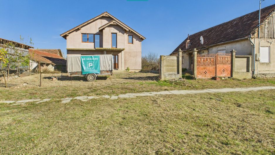 Proprietate impresionantă de vânzare in Nădab - Poză 2