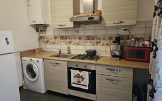 #, închiriez casă Uricani - Poză 6