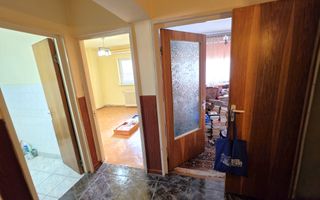 Apartament 4 camere, etaj 1, cu garaj si boxa, zona Scolii M. Eminescu - Poză 10