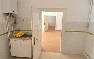 BRASADAS vinde ap 2 cam la curte comună zona CENTRALA. - Poză 10