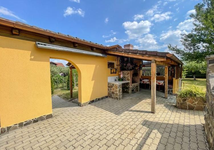 BRASADAS vinde casă tip D P M cu teren 17 ari in Bercu Roșu. - Poză 11