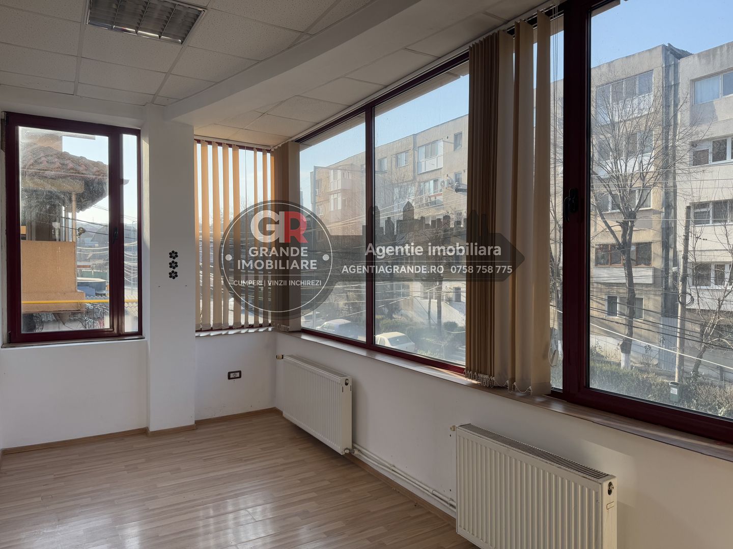 Spatiu comercial central de vanzare 750 mp / inchiriere in Tulcea - Poză 5