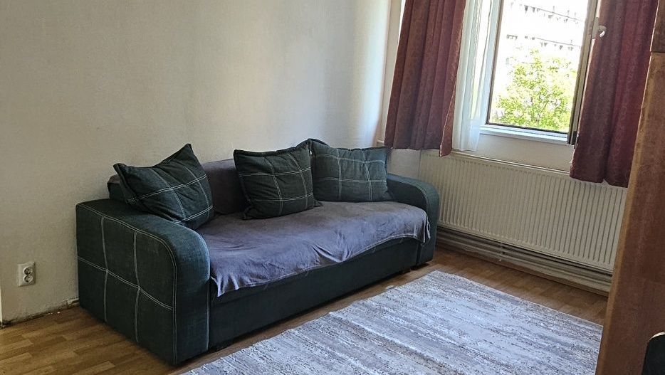 Apartament 3 Camere de Vanzare - Drumul Taberei, lângă Plaza România - Poză 1
