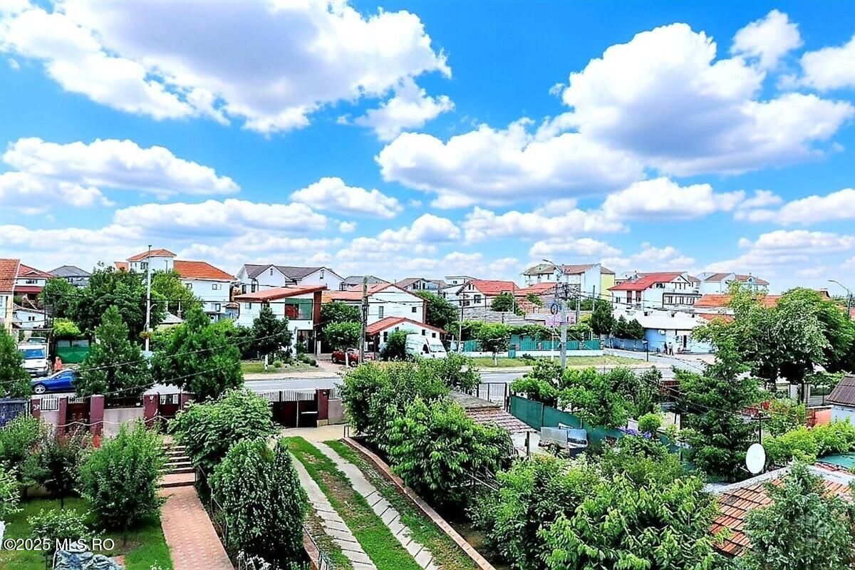 Ovidiu - Str. Nationala, Vila P+1E, teren 1094 mp, vedere la lac! - Poză 27