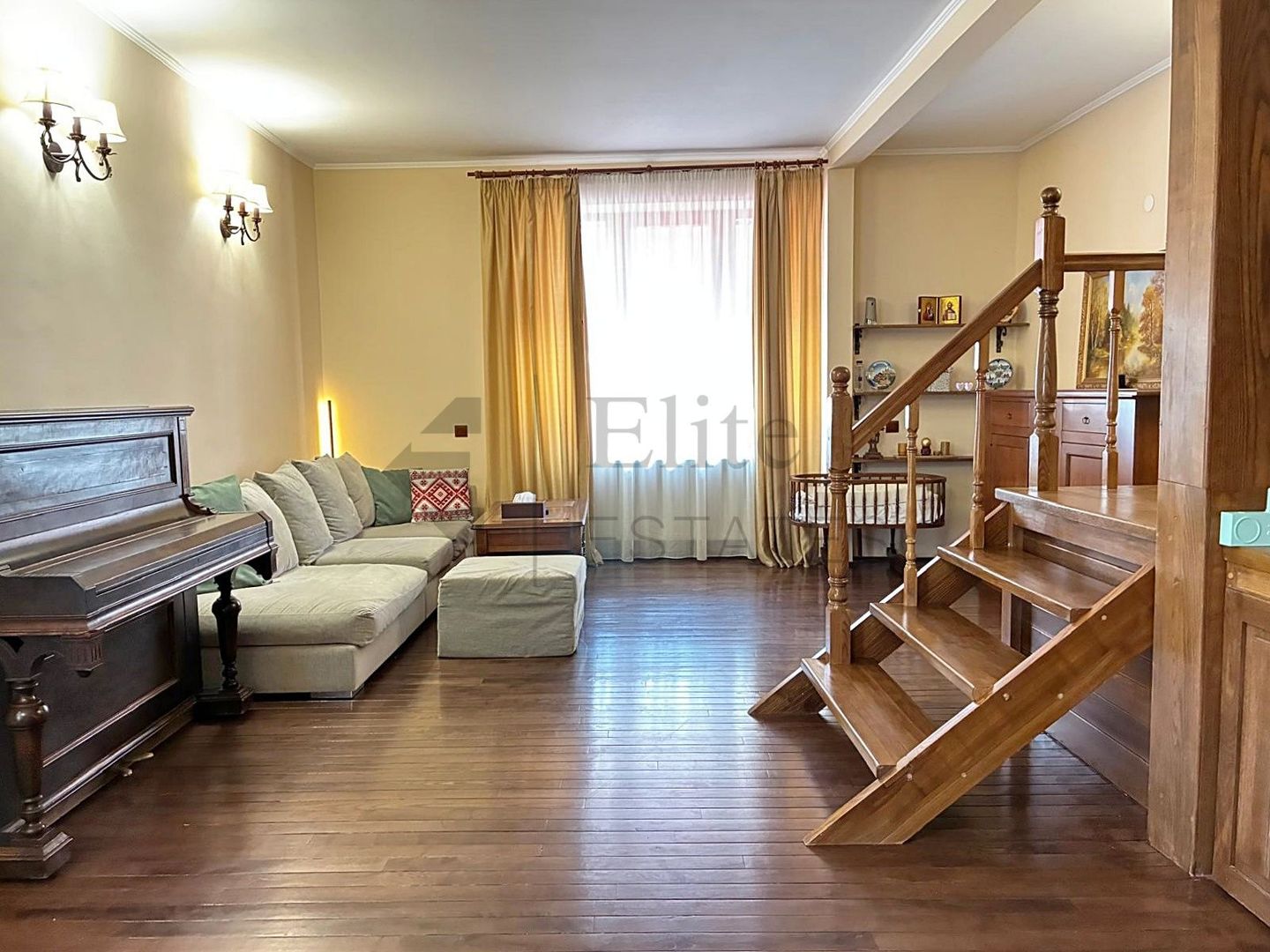 Casa ultracentrala - o oaza de liniste in inima orasului - Poză 5