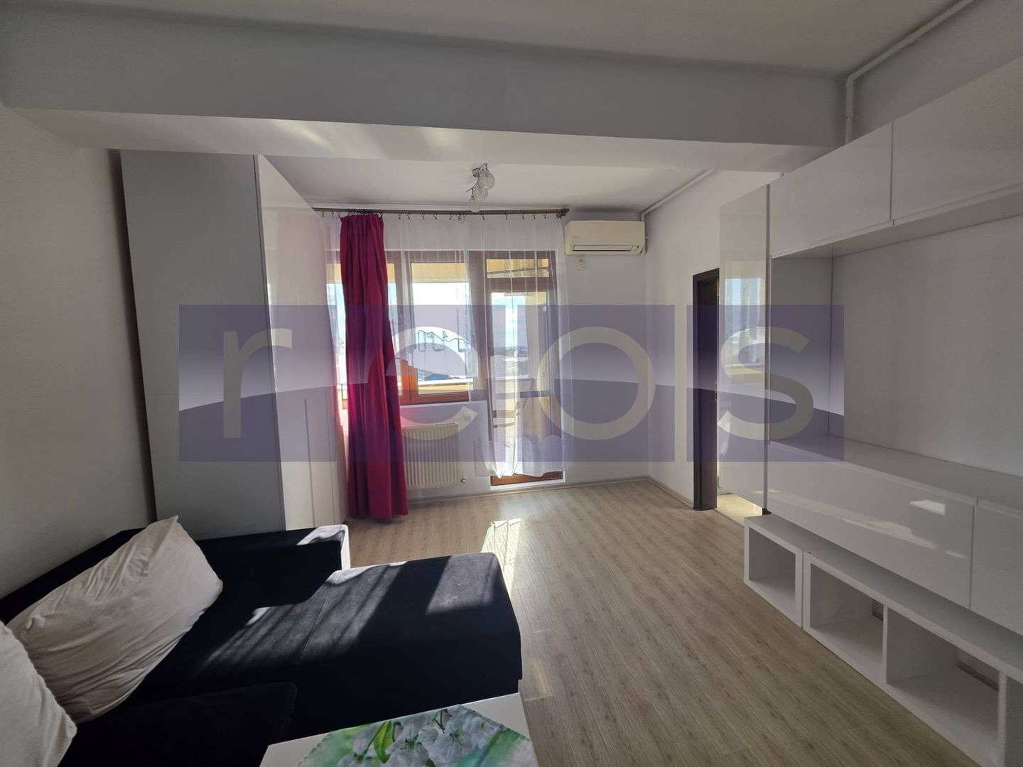 DE VANZARE 2 CAMERE PRELUNGIREA GHENC EA | PARCARE  | CARTIERUL LATIN - Poză 2