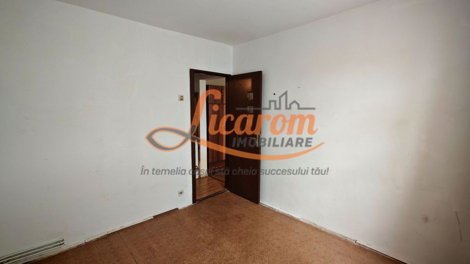 Apartament 2 camere,parter,semidecomandat,zona Coca Cola - Poză 12