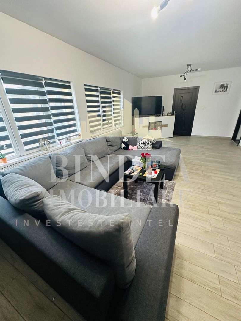 Casa individuala complet renovata- strada linistita Giarmata - Poză 1