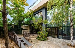 Vă prezentăm o proprietate cu adevărat remarcabilă