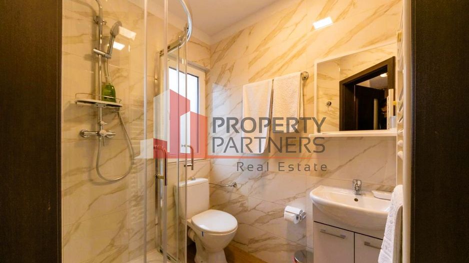 Pensiune Sinaia Langa Castelul Peles | Investitie sigura. - Poză 12