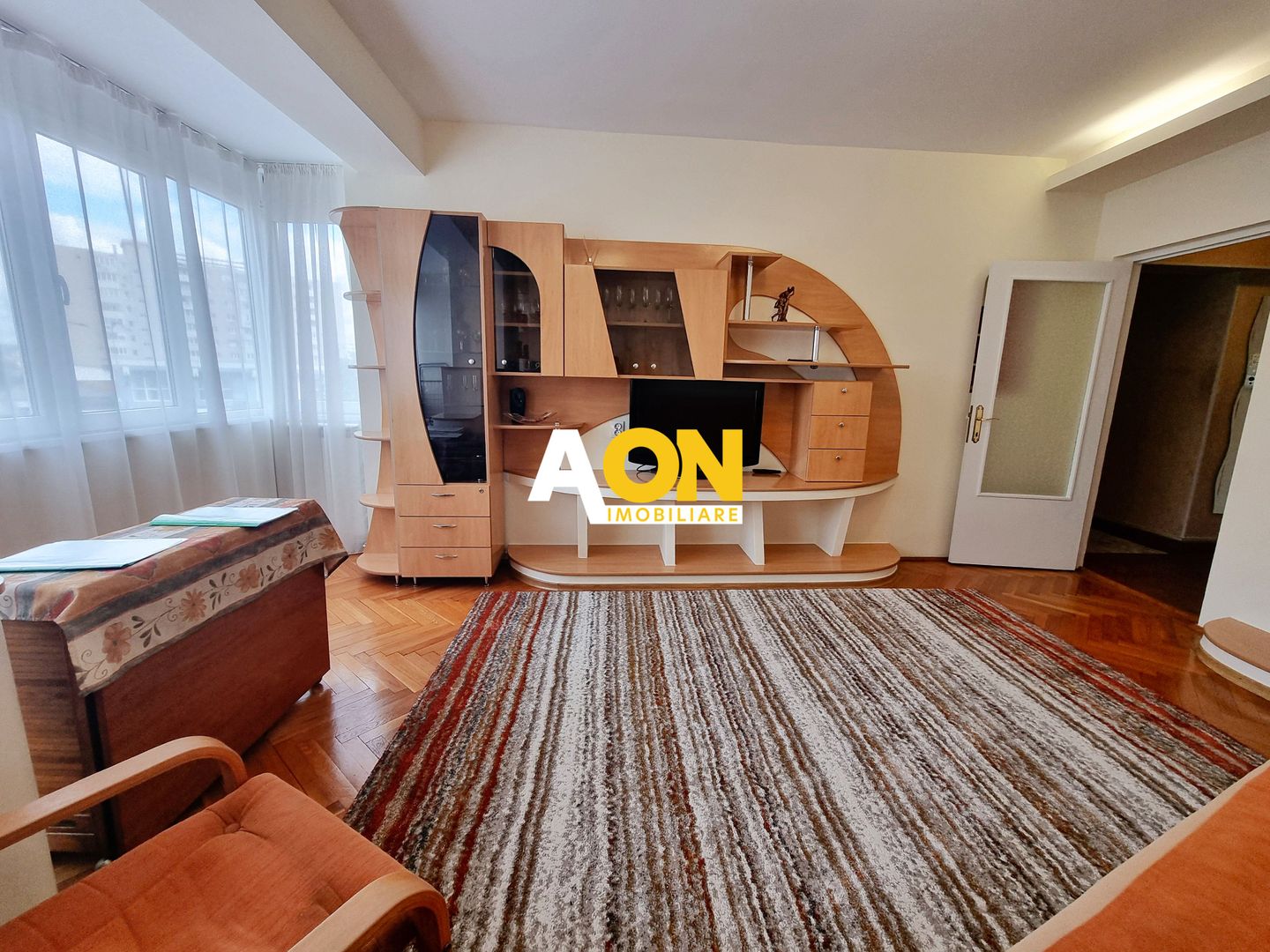 Apartament 3 camere, 78 mp utili, etaj 2, Cetate - Poză 2