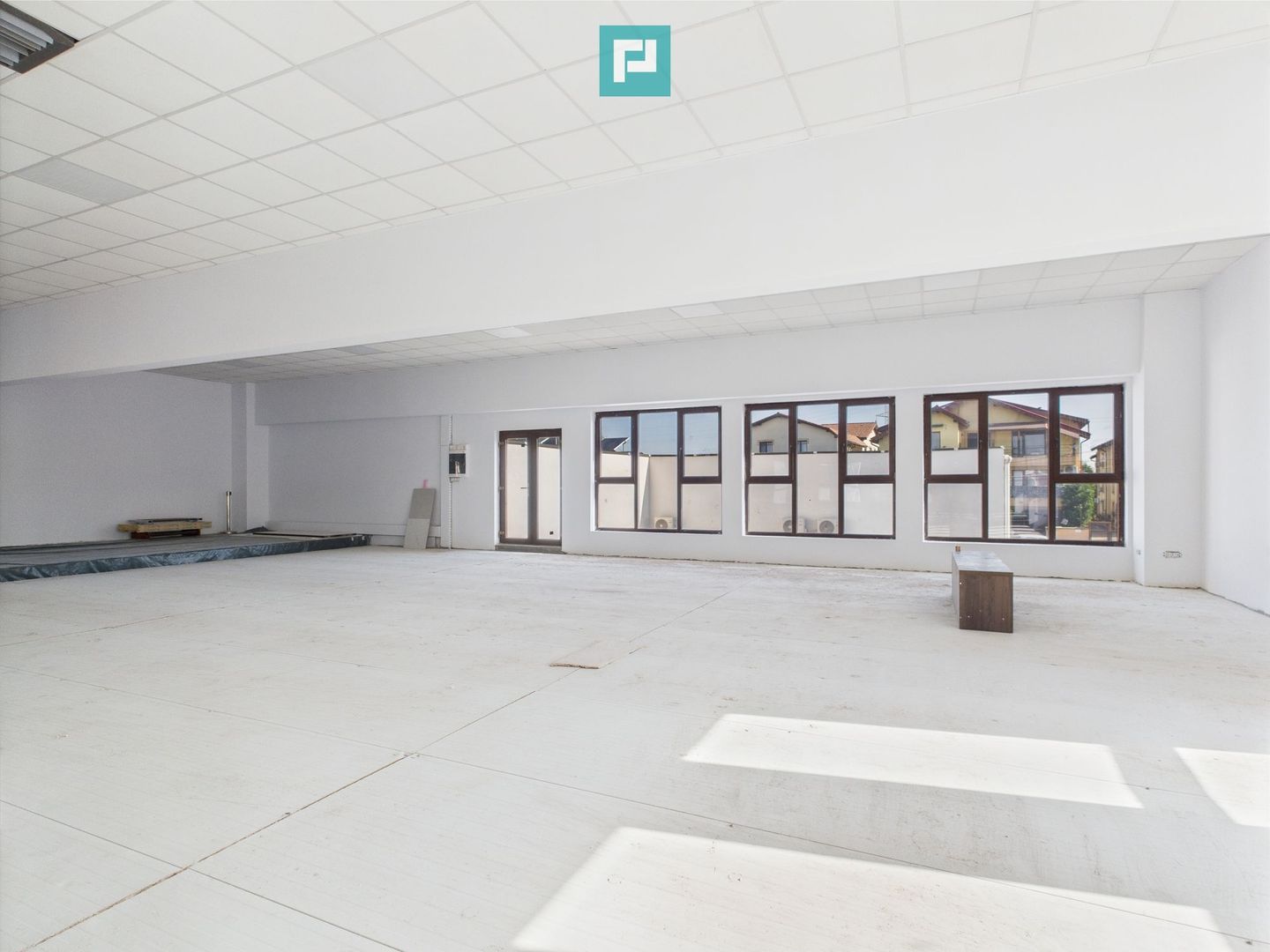 Spații Comerciale între 70 și 350 mp în Dumbrăvița - Poză 3