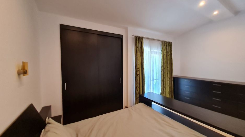 Apartament generos de închiriat zona Lipovei - Poză 3