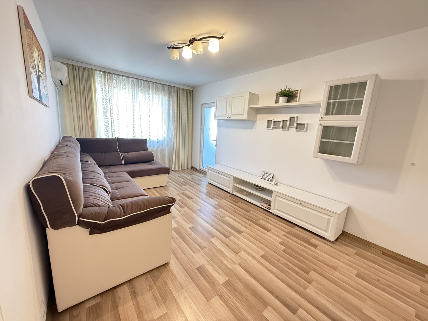 Apartament 4 camere Lacul Tei Teiul Doamnei - Poză 2