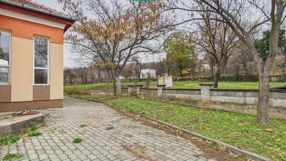 CONAC IMPRESIONANT ÎN GHIOROC - Poză 53