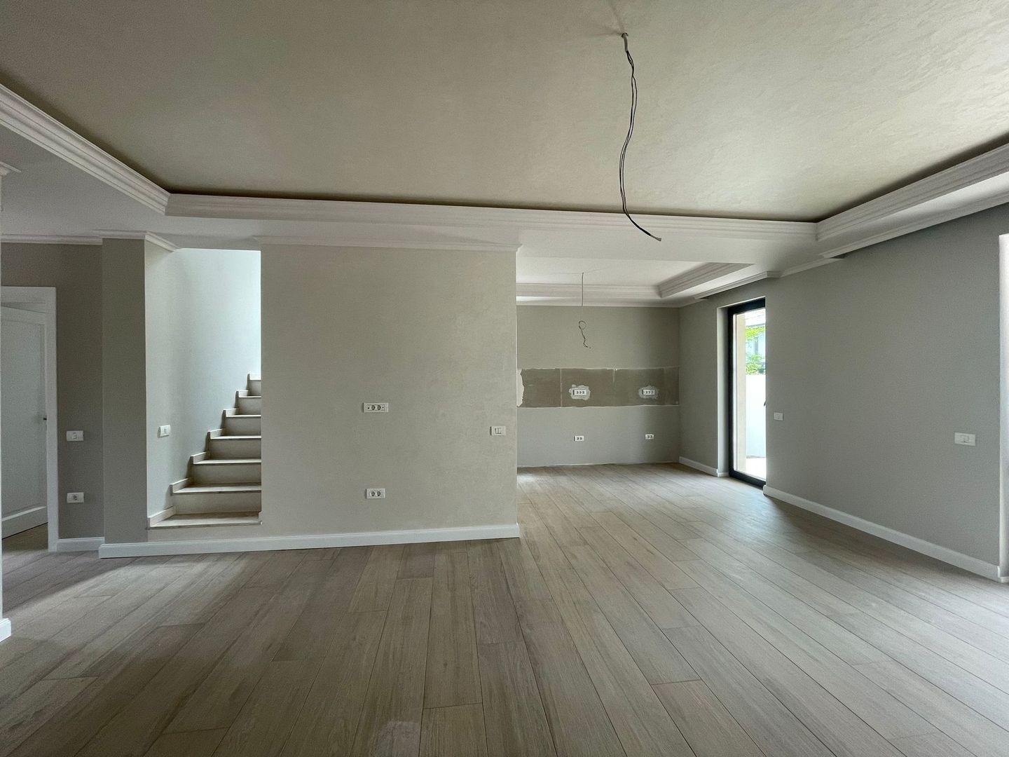 Duplex deosebit cu 5 camere, 3 băi -cartier Europa - Poză 3