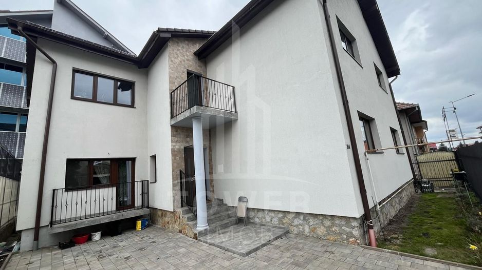 Casă nouă  cu 8 camere, 5 băi și curte – 220 mp utili – 480.000€ - Poză 1